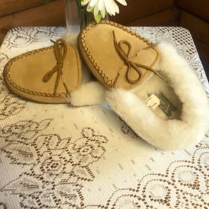 Natural Reflections Slippers bought at Cabelas 7